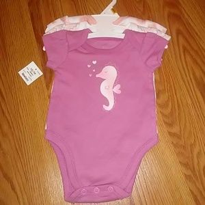 NWT 3 Newborn Onesies Short Sleeved Seahorse